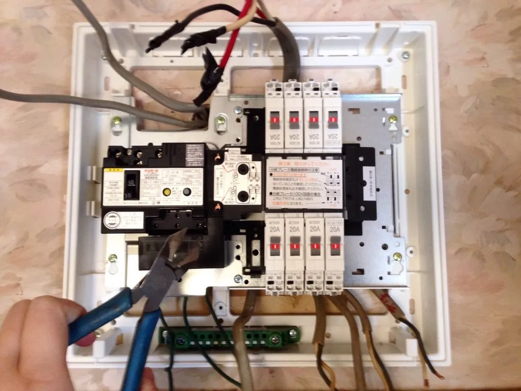 エアコン移設/電圧変更工事
