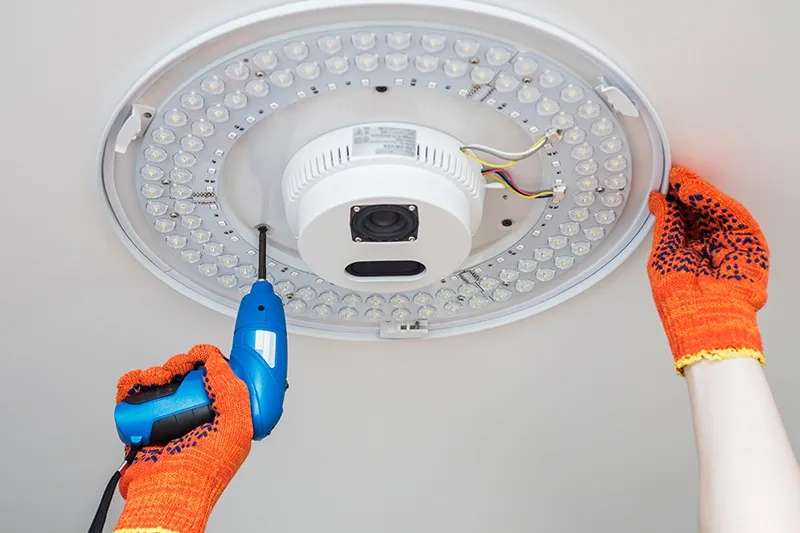 LED照明器具に更新を